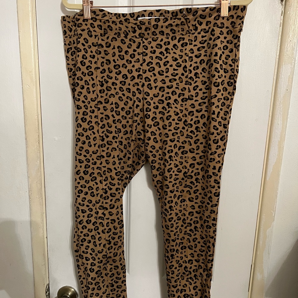 Old navy Stevie animal print pants